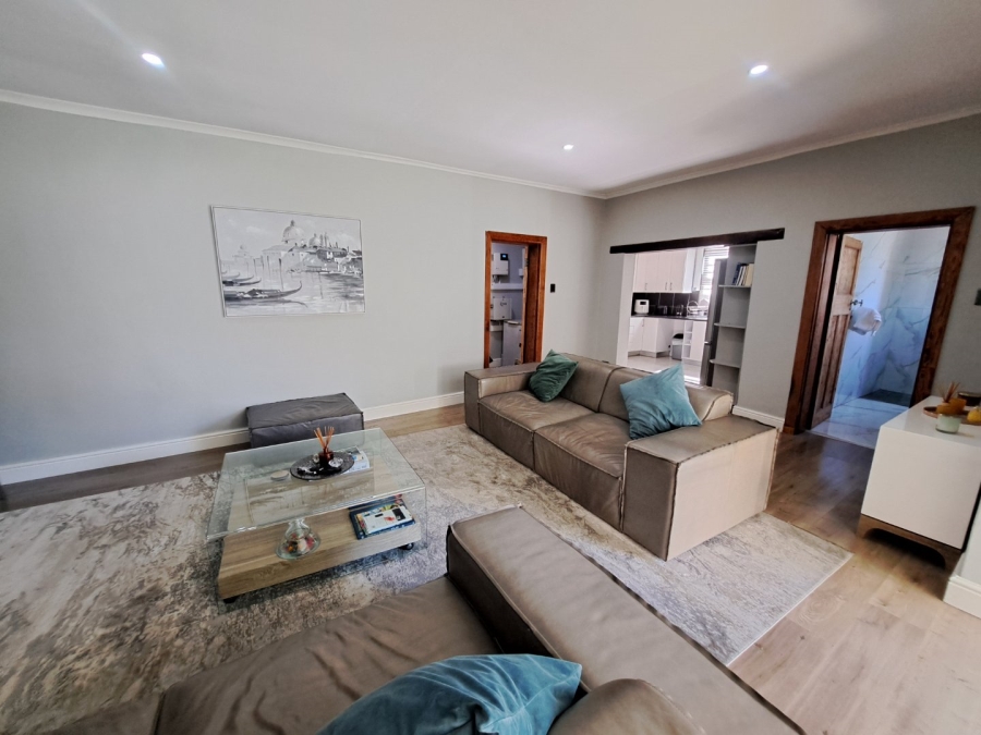 4 Bedroom Property for Sale in Lansdowne Western Cape